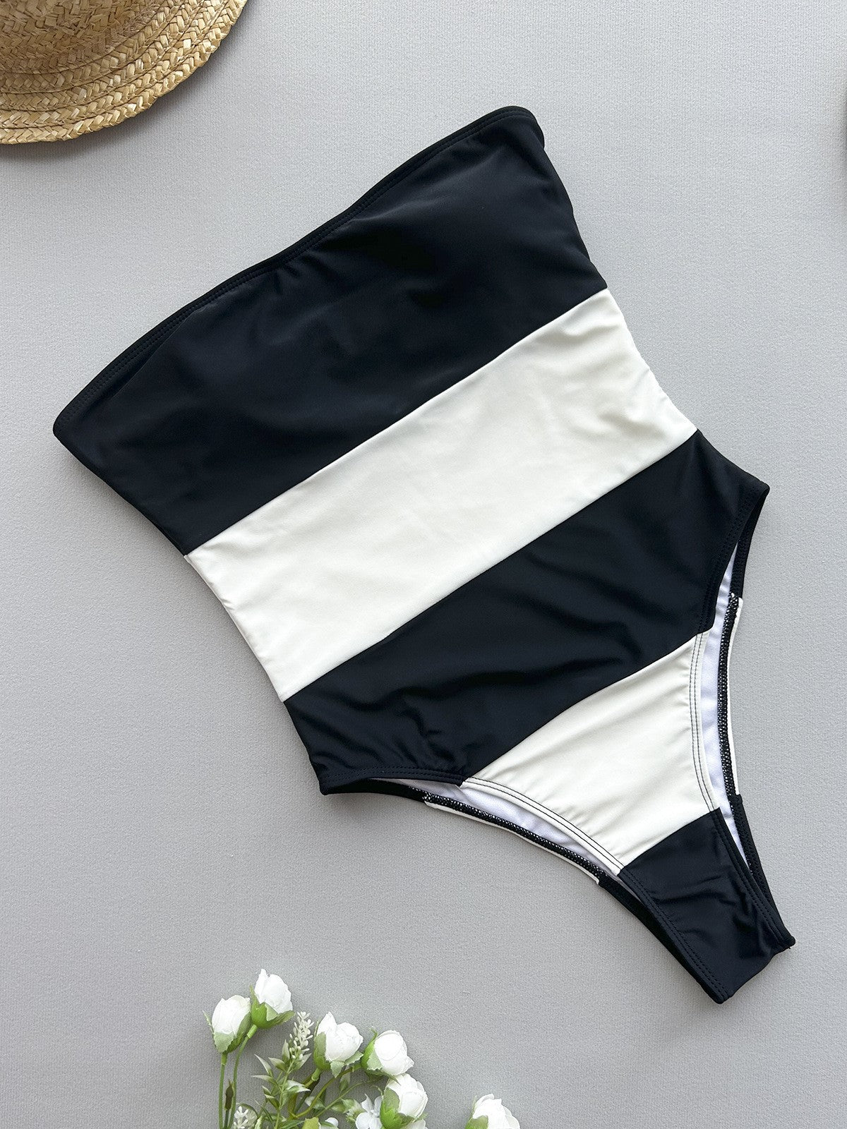 Maiô Romana Listrado