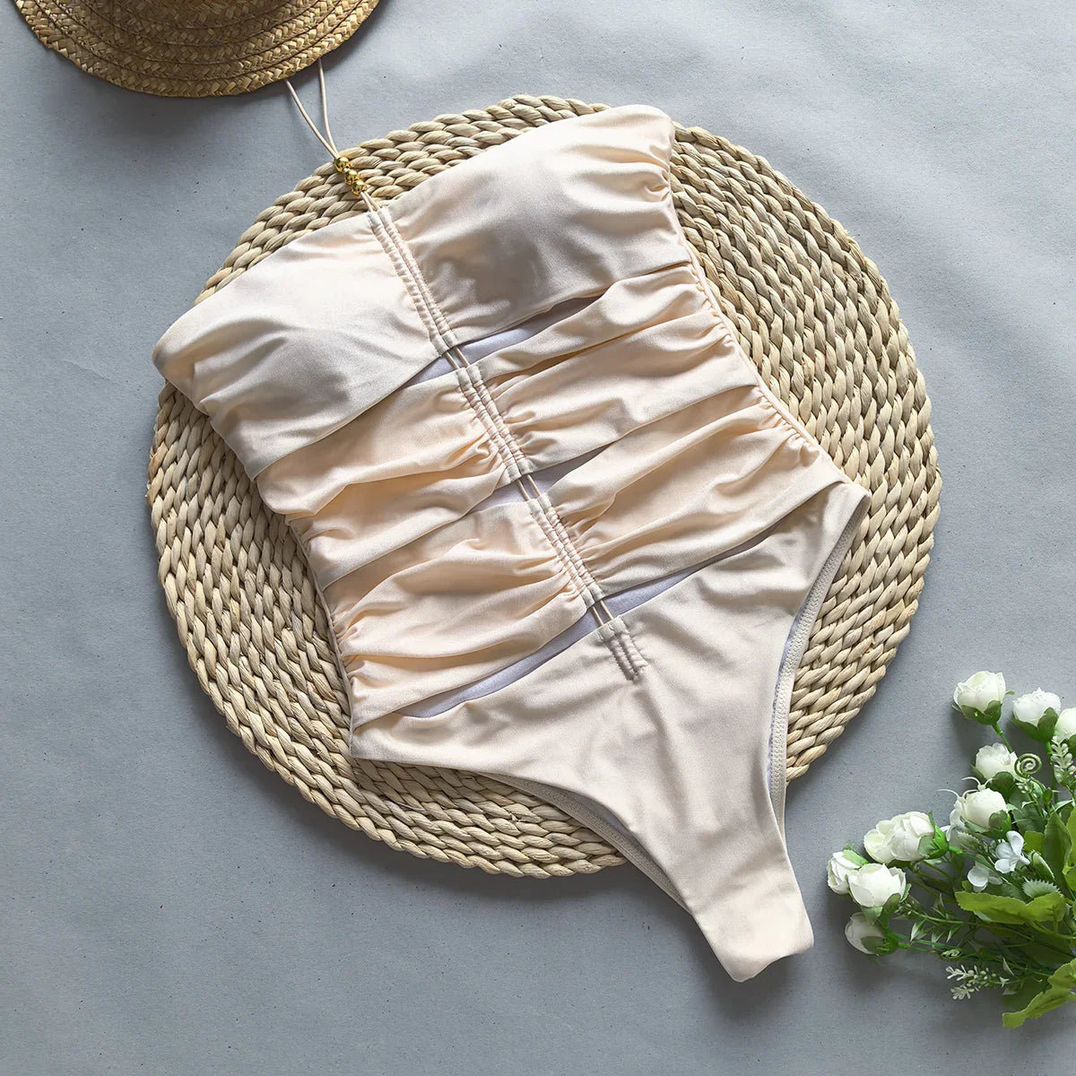 Maiô Bandeau Cut-Out com Amarração Frontal